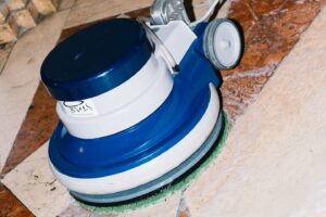 Reinigungskraft Sonderreinigung – Attensam