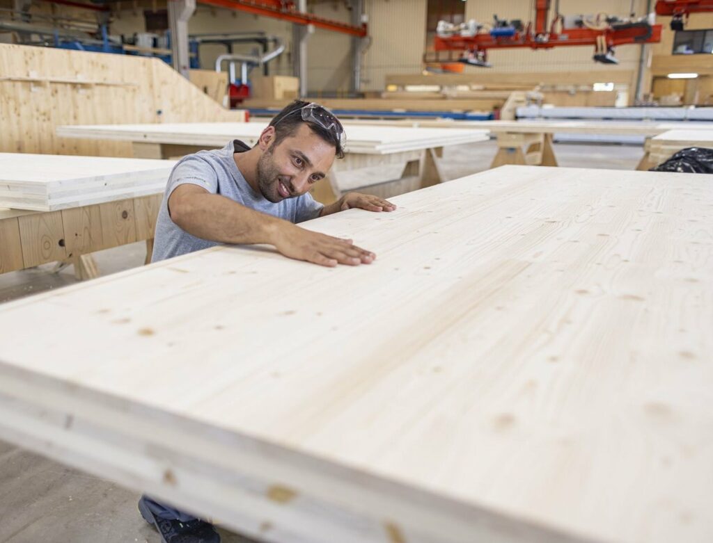 Produktion von Massivholzprodukten bei binderholz