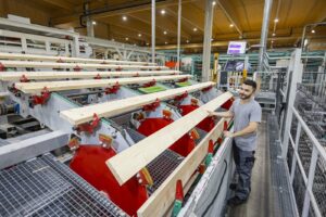 Produktionslinie bei binderholz