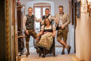 Hotel Restaurant Hoferwirt – Neustift im Stubaital