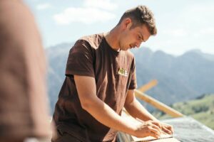 Holzbearbeitung auf der Baustelle – Holz Center Ortner