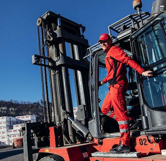Staplerfahrer – Mayr-Melnhof Holz Gaishorn